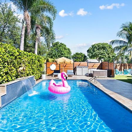 Palms Retreat! Giant Heated Pool-Hottub-Firepit-5Min2Beach-Pets-Ev Chgr Fort Lauderdale Kültér fotó